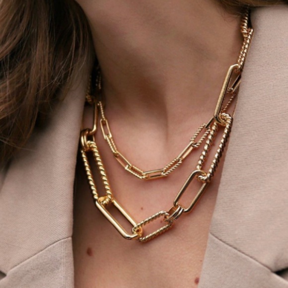 Meet your Posher, Lotus - Picture 1 of 1